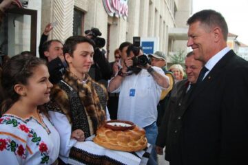 PDL și PNL Suceava sunt pregătite de o nouă revoluție a dreptei pentru „Klaus Iohannis președinte al României”
