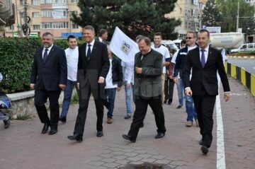 PDL și PNL Suceava sunt pregătite de o nouă revoluție a dreptei pentru „Klaus Iohannis președinte al României”
