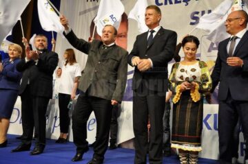 PDL și PNL Suceava sunt pregătite de o nouă revoluție a dreptei pentru „Klaus Iohannis președinte al României”