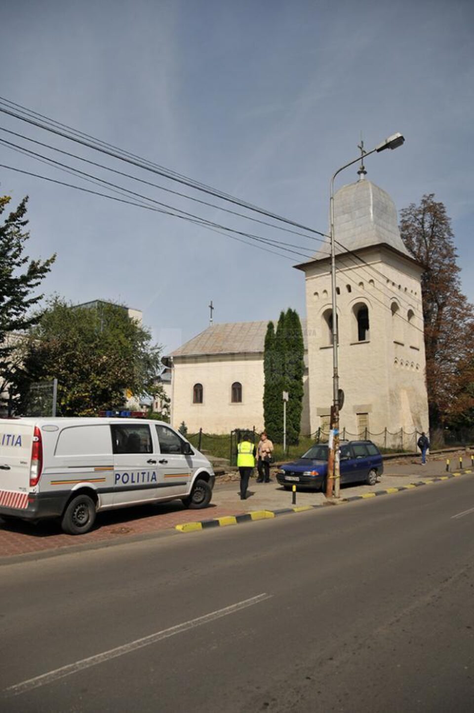 Polițiștii s-au trezit cu hoțul peste ei, în timpul cercetărilor la fața locului