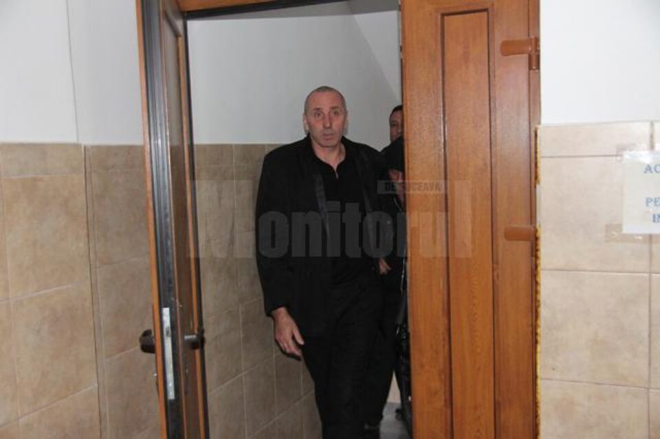 Vasile Halip are 48 de ani