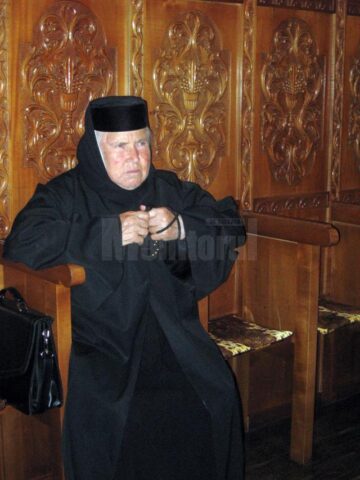 Stareța Mănăstirii Voroneț, stavrofora Irina Pântescu, împlinește duminică 82 de ani