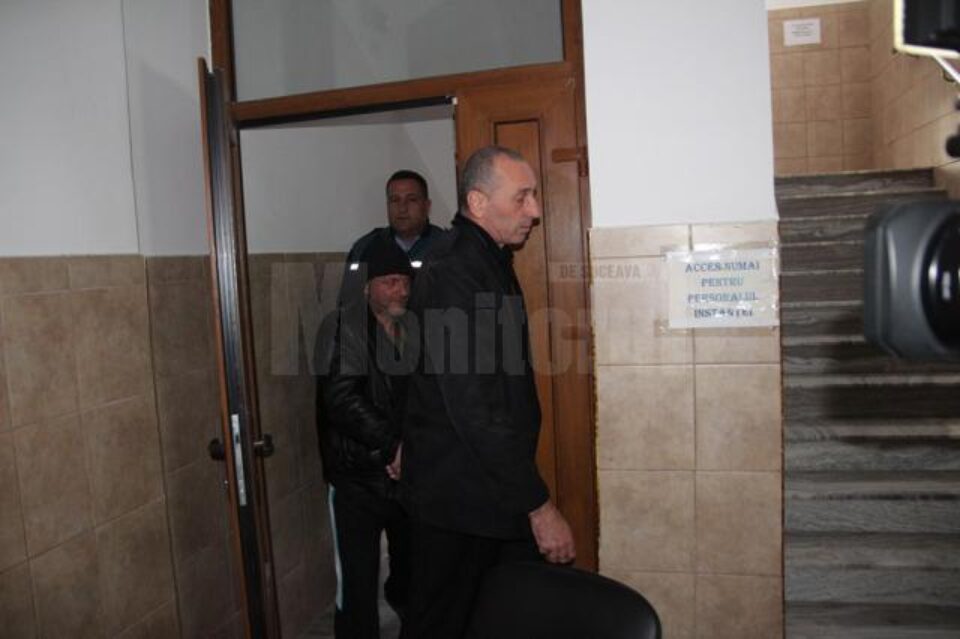 Ureche și Halip au fost arestați preventiv, într-un dosar de trafic de minori în care victimele au 12, respectiv 13 ani