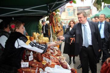 Ministrul Fondurilor Europene a deschis Târgul „Produs în Bucovina” de la Iulius Mall Suceava