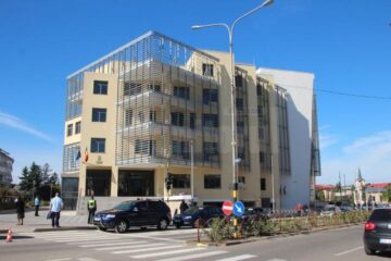 Sediul Judecătoriei Fălticeni a fost inaugurat oficial ieri