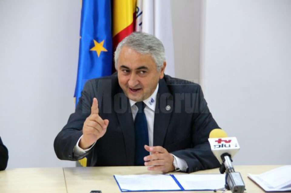 Rectorul Valentin Popa: Acest an universitar debutează la USV „sub semnul recunoașterii performanțelor didactice și științifice”