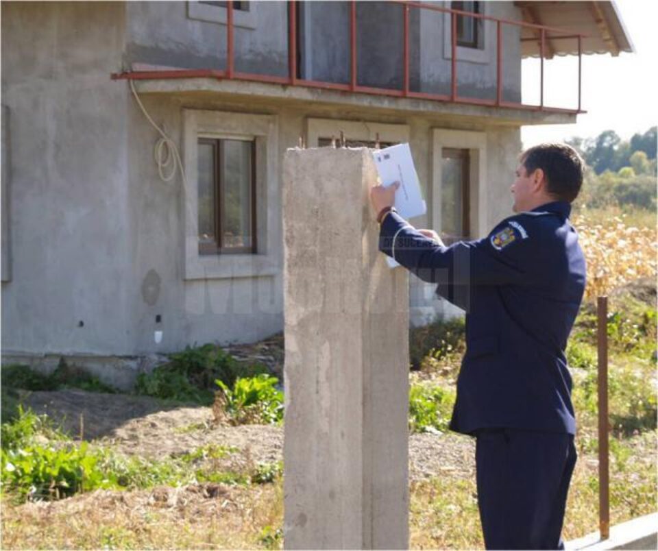 Polițiștii de la prevenire au distribuit materiale informative cu recomandări preventive împotriva furturilor