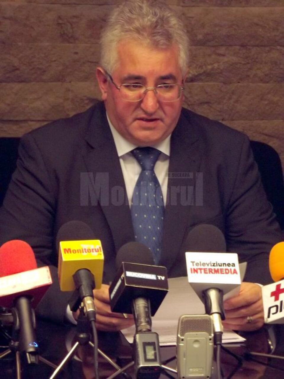 Ion Lungu: „Mi s-ar părea corect ca și primarul, la fel ca președintele țării, să-și dea demisia din partid, după alegeri” Ion Lungu: „Mi s-ar părea corect ca și primarul, la fel ca președintele țării, să-și dea demisia din partid, după alegeri”