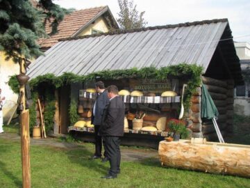 „Târgul lăptarilor” și „Drumul lemnului” s-au derulat simultan la Câmpulung