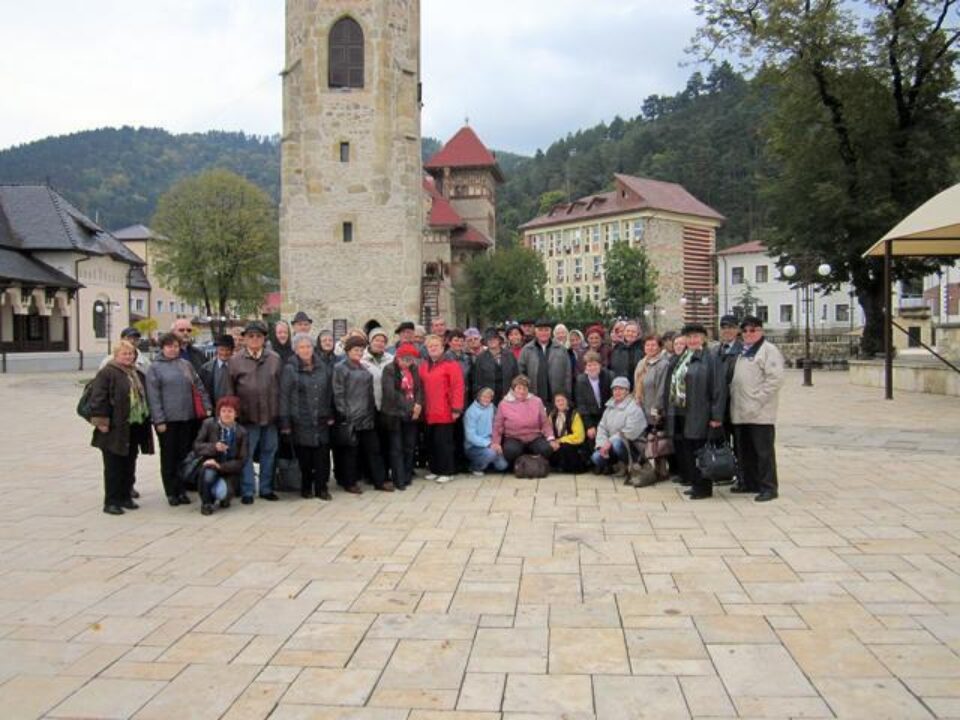 Pensionari CFR, în vizită la obiective din Suceava și Neamț