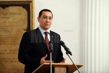 Candidatul Alianței PSD-UNPR-PC la funcția de președinte al României, Victor Ponta
