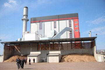 Noua centrală de termoficare a Sucevei produce energie termică și electrică, pe bază de biomasă