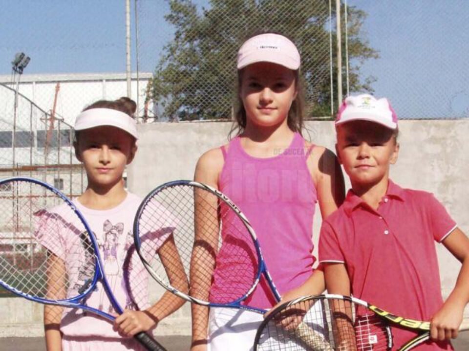 Tinerele sportive din Fălticeni au ocupat în întregime podiumul de la nivelul portocaliu Tinerele sportive din Fălticeni au ocupat în întregime podiumul de la nivelul portocaliu