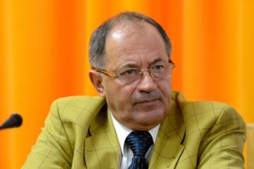 Sorin Roșca Stănescu, condamnat la doi ani și patru luni cu executare. Foto:ampress.ro Sorin Roșca Stănescu, condamnat la doi ani și patru luni cu executare. Foto:ampress.ro