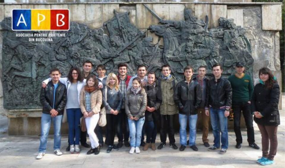 Bobocii basarabeni ai Universității „Ștefan cel Mare”, ajutați să se integreze la Suceava