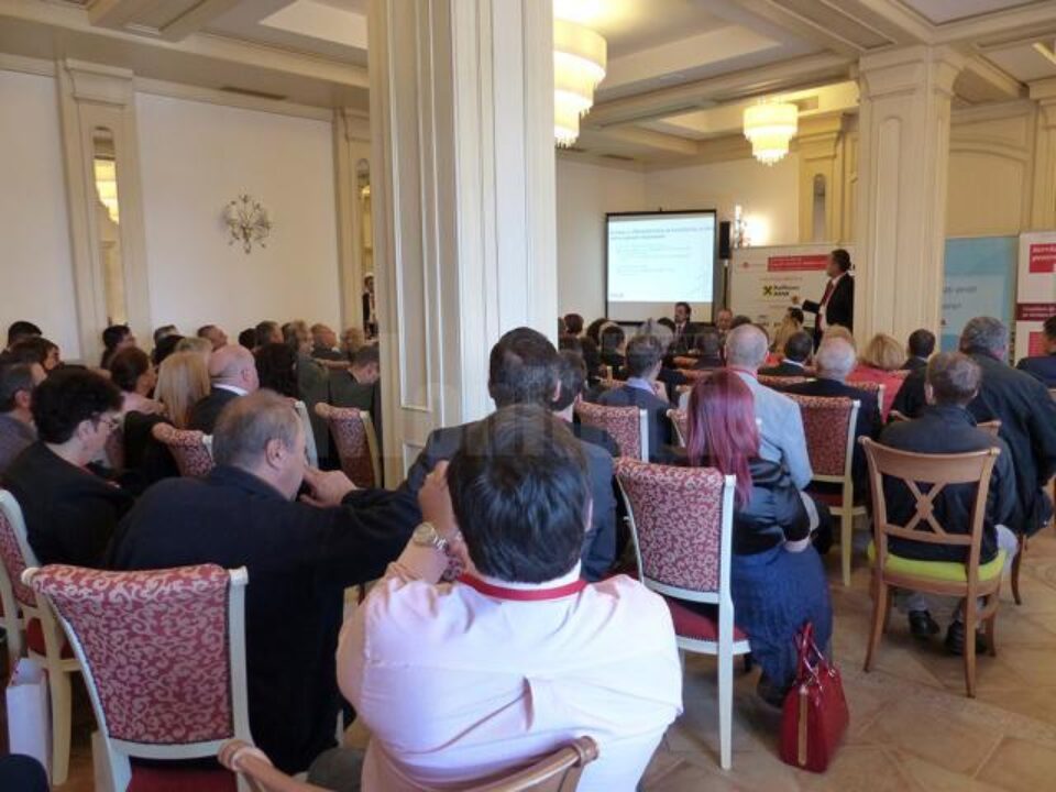 Peste 100 de întreprinzători au participat la o conferință de afaceri organizată la Suceava
