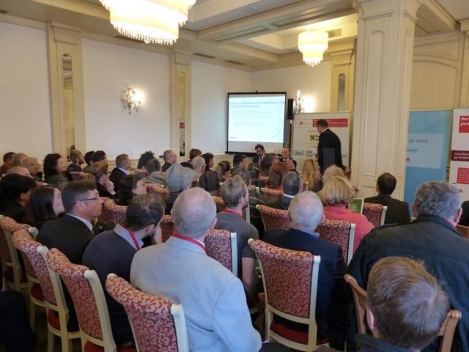Peste 100 de întreprinzători au participat la o conferință de afaceri organizată la Suceava