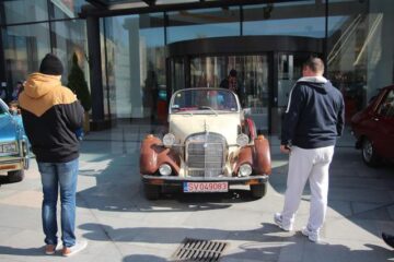 În cadrul expoziției a fost prezentata o replică a unui Mercedes construit prima dată în 1920