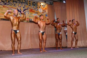 Prima ediție a Cupei Fălticeni la bodybuilding a reunit sportivi din Suceava și Neamț