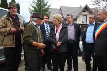 Ministrul Apelor le-a promis oamenilor din Vicovu de Jos că lucrările de regularizare ale pârâului Remezău reprezintă o prioritate