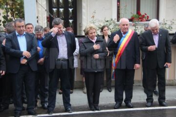 În Iaslovăț a fost inaugurat un drum modernizat de firmele Con Bucovina și Calcarul cu fonduri europene
