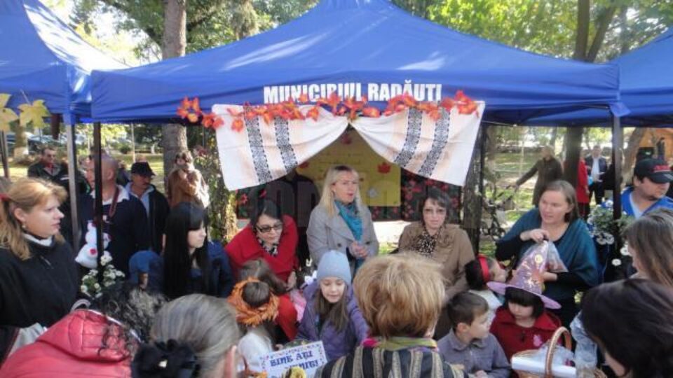 Peste o mie de rădăuțeni au participat la Târgul de toamnă pentru copii