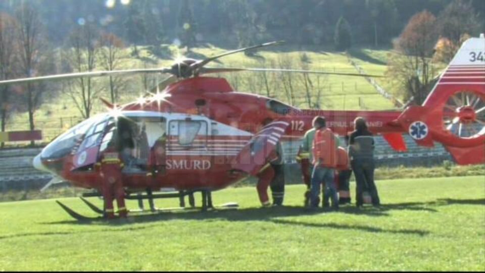 Copilul a fost preluat de un elicopter SMURD și transportat în stare gravă la un spital din Iași Copilul a fost preluat de un elicopter SMURD și transportat în stare gravă la un spital din Iași
