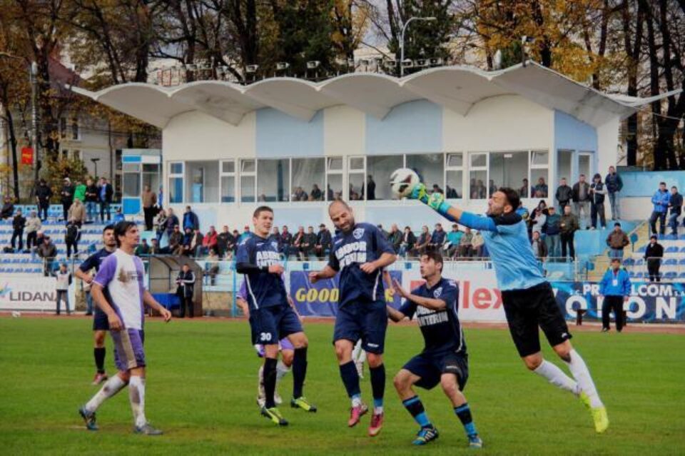 Meciul dintre Rapid CFR Suceava și Academica Pitești s-a disputat în condiții de ploaie