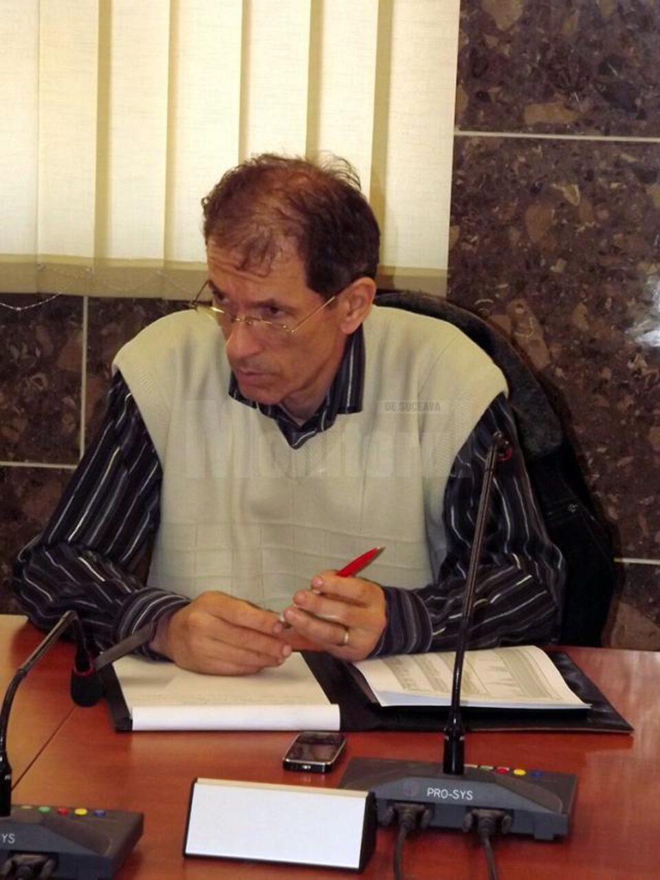 Neculai Frunzaru a depus săptămâna trecută la Serviciul Teritorial Suceava al Direcției Naționale Anticorupție un denunț privind o deturnare de fonduri din bugetul societății Neculai Frunzaru a depus săptămâna trecută la Serviciul Teritorial Suceava al Direcției Naționale Anticorupție un denunț privind o deturnare de fonduri din bugetul societății