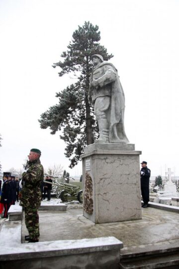 Ziua Armatei a fost marcată la Suceava printr-un ceremonial militar și religios la Monumentul Eroului Necunoscut