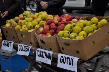 Târgul Mărului de la Fălticeni a fost și anul acesta un succes pentru producătorii suceveni