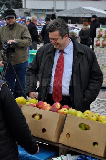 Târgul Mărului de la Fălticeni a fost și anul acesta un succes pentru producătorii suceveni