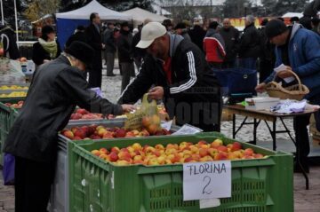 Târgul Mărului de la Fălticeni a fost și anul acesta un succes pentru producătorii suceveni