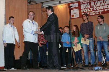 Trofeul celei de-a doua ediții a Concursul Național de Folk pentru Tineret “Nada Florilor” (în valoare de 2.000 de lei) a fost acordat trupei sucevene Icarus