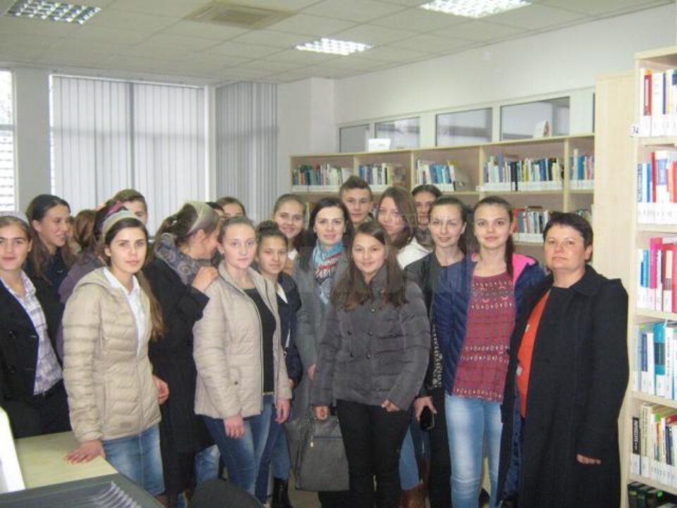 Proiectul „Biblioteca – Izvor de înțelepciune”, la Liceul Tehnologic Cajvana