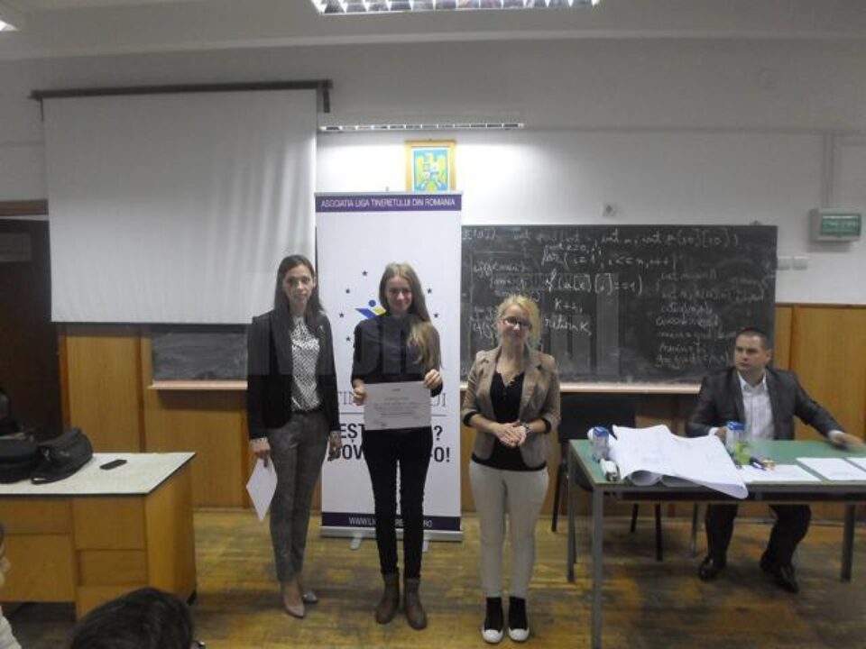 ”Nu ești mai popular prin VIOLENȚĂ”, proiect desfășurat la Colegiul Economic