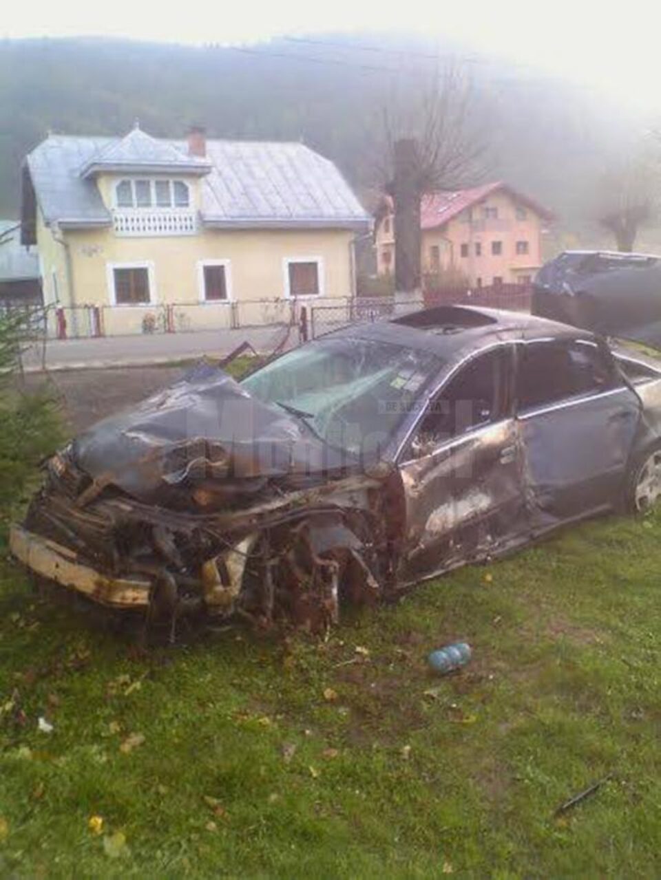 Accidentul rutier petrecut în noaptea de 18 spre 19 octombrie la Câmpulung Moldovenesc Accidentul rutier petrecut în noaptea de 18 spre 19 octombrie la Câmpulung Moldovenesc