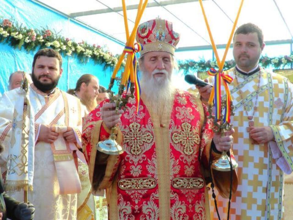 Obștea de maici a Mănăstirii „Sfântul Dimitrie, Izvorâtorul de Mir“ din Vatra Dornei l-a avut ca oaspete de hram pe Înaltpreasfințitul Părinte Pimen, Arhiepiscopul Sucevei și Rădăuților Obștea de maici a Mănăstirii „Sfântul Dimitrie, Izvorâtorul de Mir“ din Vatra Dornei l-a avut ca oaspete de hram pe Înaltpreasfințitul Părinte Pimen, Arhiepiscopul Sucevei și Rădăuților