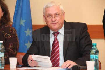 Inspectorul școlar general, prof. Gheorghe Lazăr