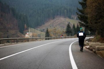 Tandin Cernica a avut parte de o cursă dificilă, dar la final a fost primit într-un mod aparte la Suceava după 110 km de alergare