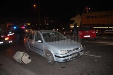 Un autotren condus de un șofer beat s-a răsturnat pe artera principală a Sucevei