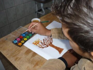 Elevi de la Centrul Școlar pentru Educație Incluzivă participă, săptămânal, la Cercul de pictură “Penelul fermecat“