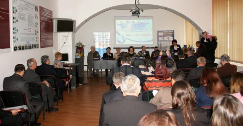 Colegiul Tehnic „Mihai Băcescu” din Fălticeni a găzduit la sfârșitul săptămânii trecute a V-a ediție a Simpozionului Internațional „România între Occident și Orient”
