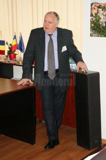 Colegiul Tehnic „Mihai Băcescu” din Fălticeni a găzduit la sfârșitul săptămânii trecute a V-a ediție a Simpozionului Internațional „România între Occident și Orient”