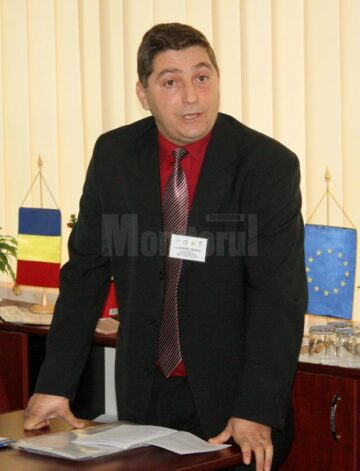 Colegiul Tehnic „Mihai Băcescu” din Fălticeni a găzduit la sfârșitul săptămânii trecute a V-a ediție a Simpozionului Internațional „România între Occident și Orient”
