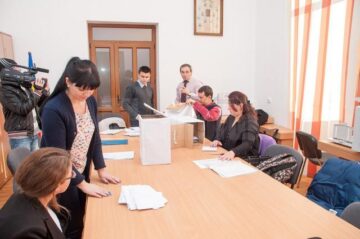 Elevii Colegiului „Eudoxiu Hurmuzachi” și-au desemnat reprezentanții în Consiliul Școlar