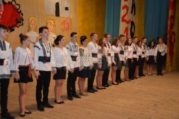 Pantomime, dans și momente în cinstea României Unite, la Balul Bobocilor de la Colegiul Alimentar