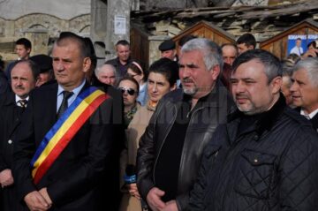 Drumul Adâncata-Fetești, inaugurat de localnici în prezența deputatului PDL Ioan Balan