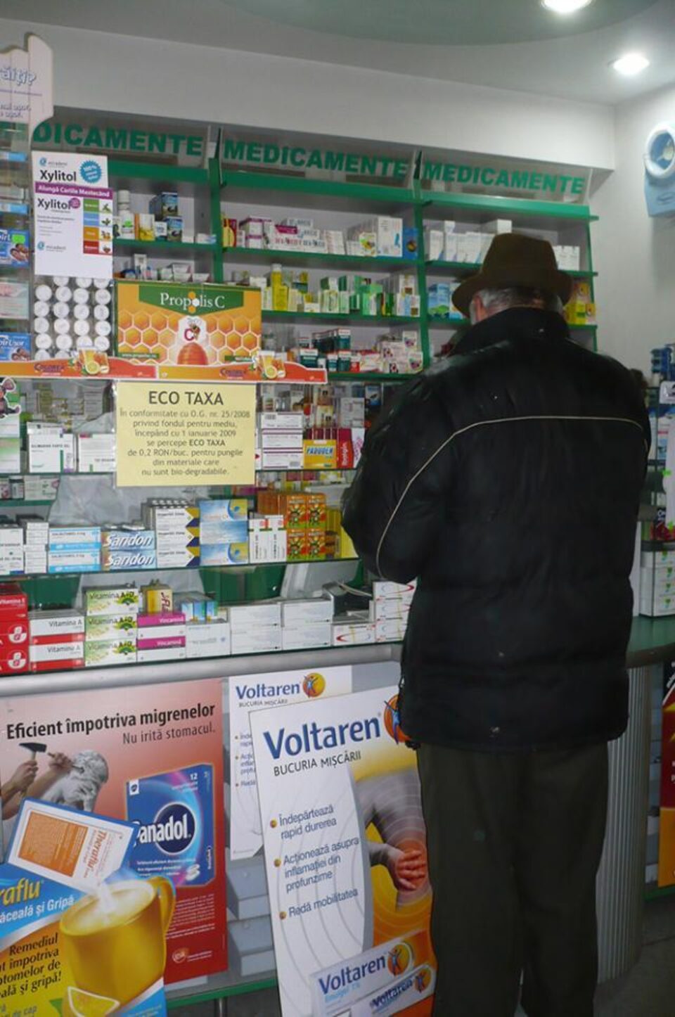 Farmaciile, unul dintre locurile unde inspectorii sanitari au căutat trei suplimente alimentare care nu sunt autorizate pentru punerea pe piață. Foto: www.ziaruldevrancea.ro Farmaciile, unul dintre locurile unde inspectorii sanitari au căutat trei suplimente alimentare care nu sunt autorizate pentru punerea pe piață. Foto: www.ziaruldevrancea.ro