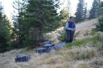 Cele șase colete care conțineau 8.990 de pachete cu țigări, marca Viceroy Red, de proveniență ucraineană, au fost ridicate în vederea confiscării